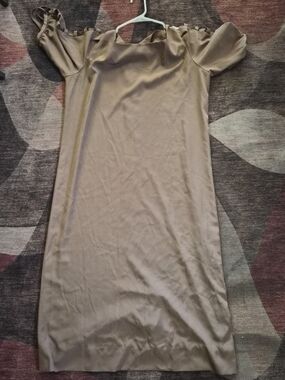 Doncaster Neutral Taupe-Brown Blouse Label Detail